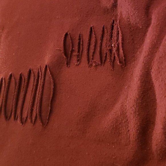 Maroon distressed look long Tshirt size XXL - Picture 8 of 8